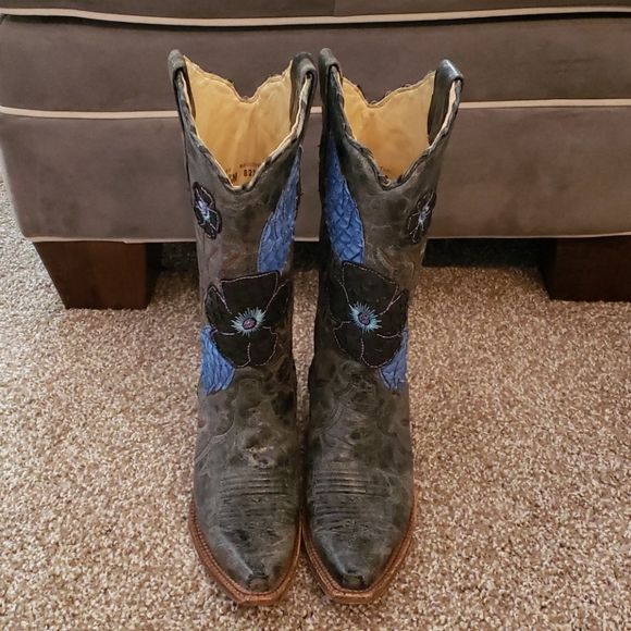 Corral Shoes - Corral Vintage Boots